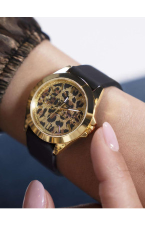 Guess GW0749L2